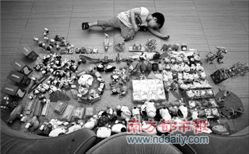 麦当劳小黄人受热捧：盘点那些儿童套餐经典玩具