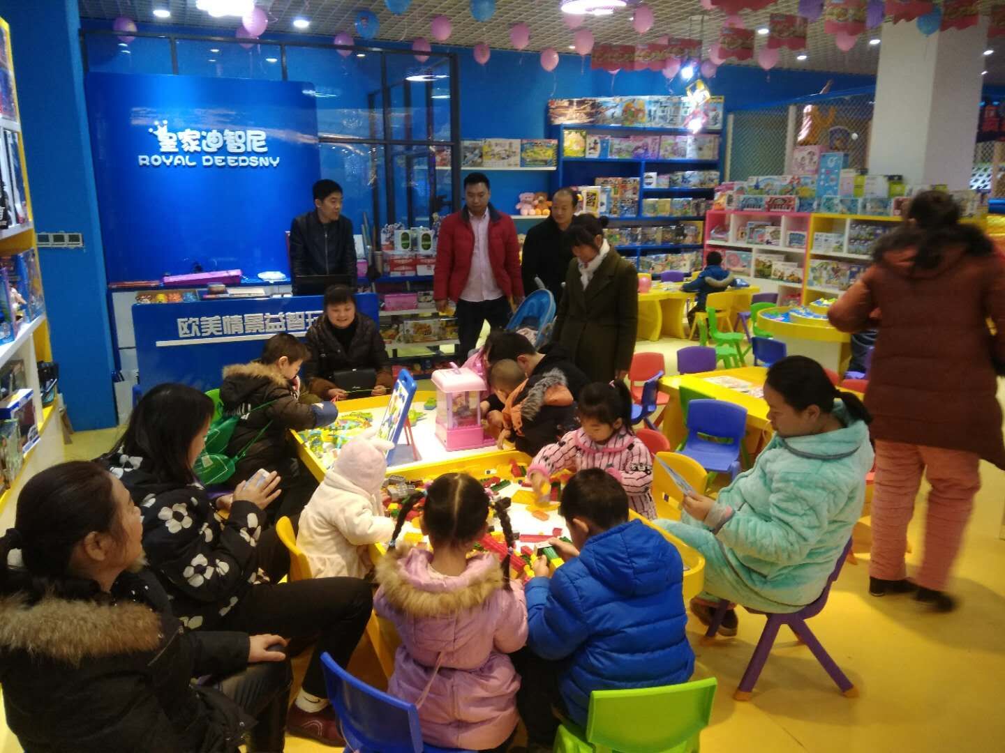 玩具加盟店如何装修才能提高进店概率