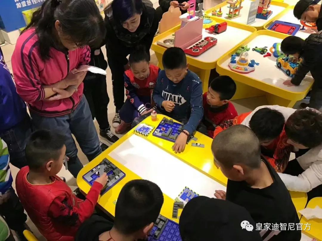 皇家迪智尼 I 3月份多样化的活动策划,让店面客流不断 皇家迪智尼 I 3月份多样化的活动策划,让店面客流不断